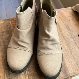 Sorel Tan Ankle Boots